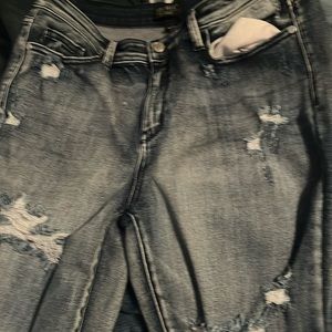 Distress jeans